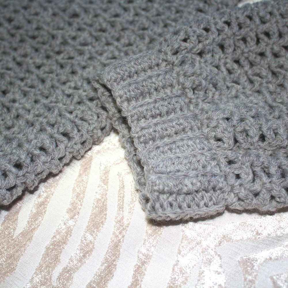 🧶Bizzybe Em's Lightweight Mesh Sweater - Picture 15 of 15